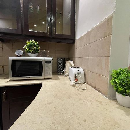 Freddy'S Luxury Family Apartments Исламабад Экстерьер фото