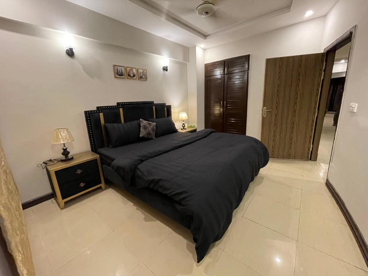 Freddy'S Luxury Family Apartments Исламабад Экстерьер фото