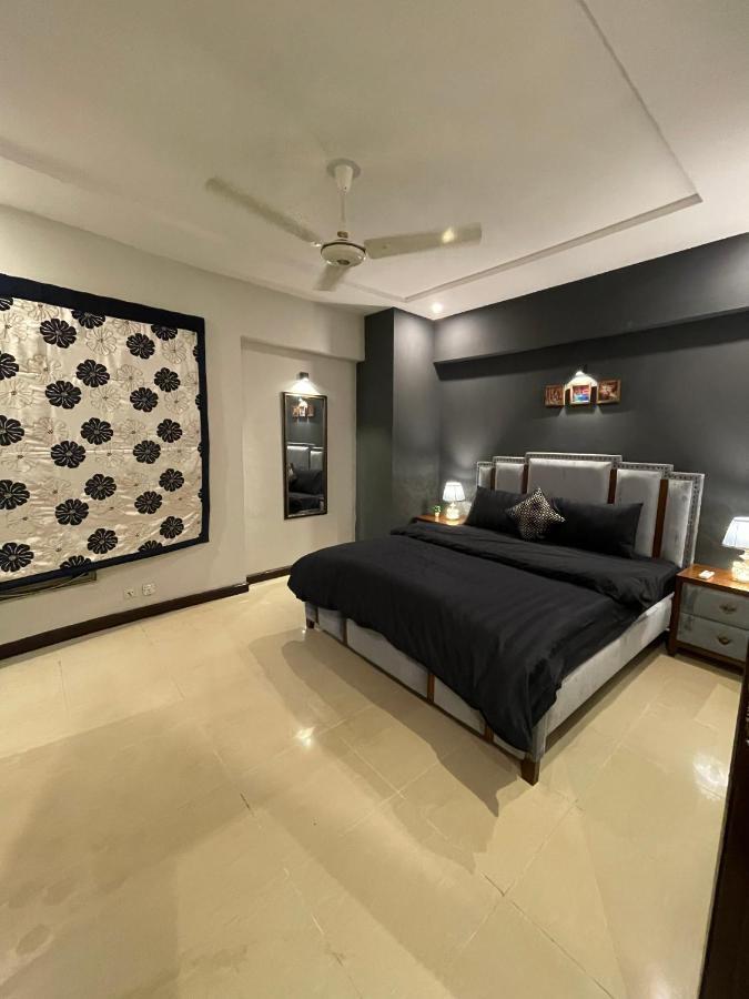 Freddy'S Luxury Family Apartments Исламабад Экстерьер фото