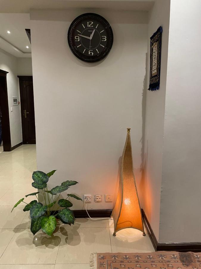 Freddy'S Luxury Family Apartments Исламабад Экстерьер фото