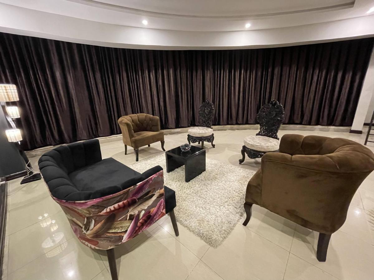 Freddy'S Luxury Family Apartments Исламабад Экстерьер фото