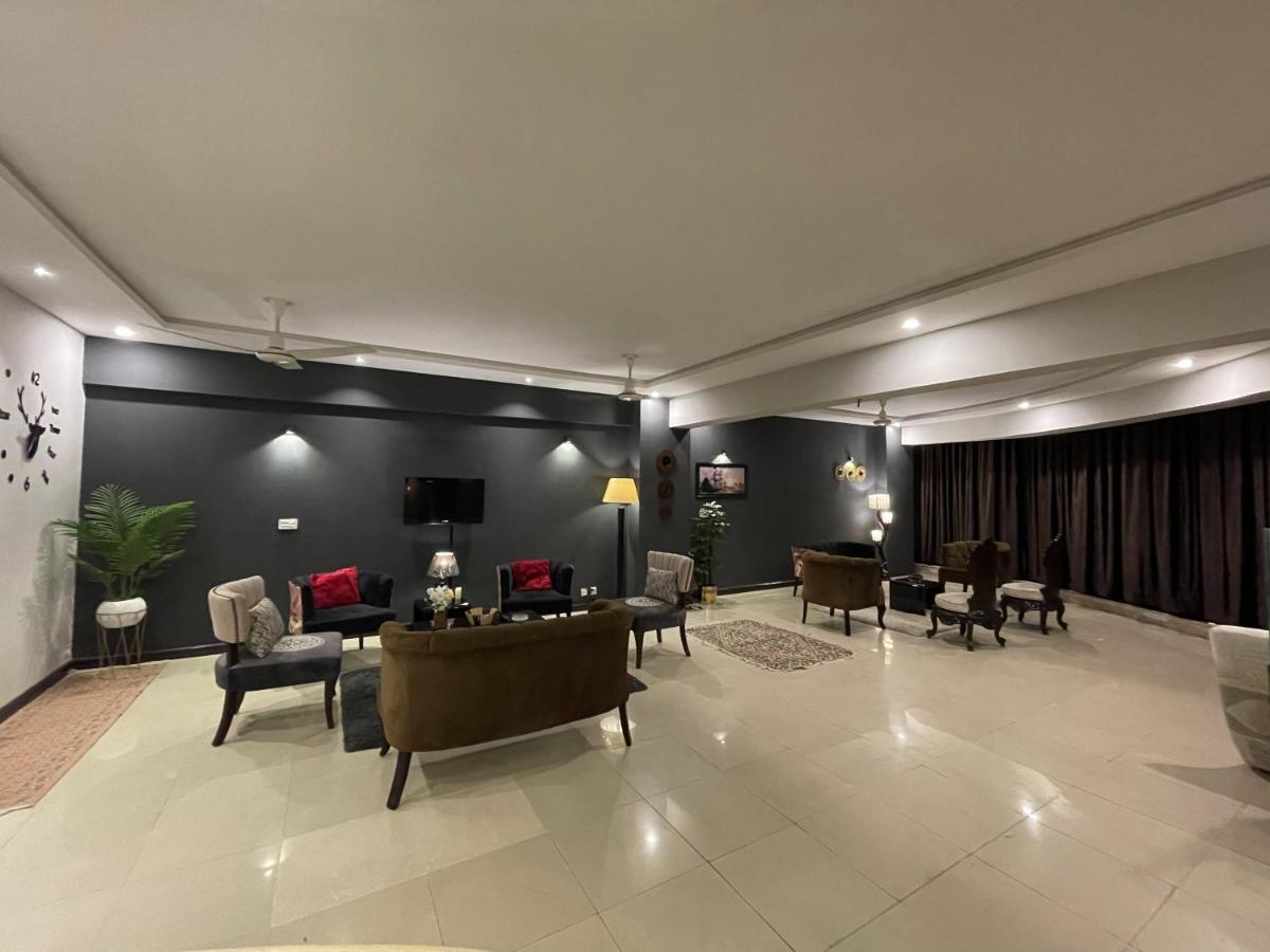 Freddy'S Luxury Family Apartments Исламабад Экстерьер фото