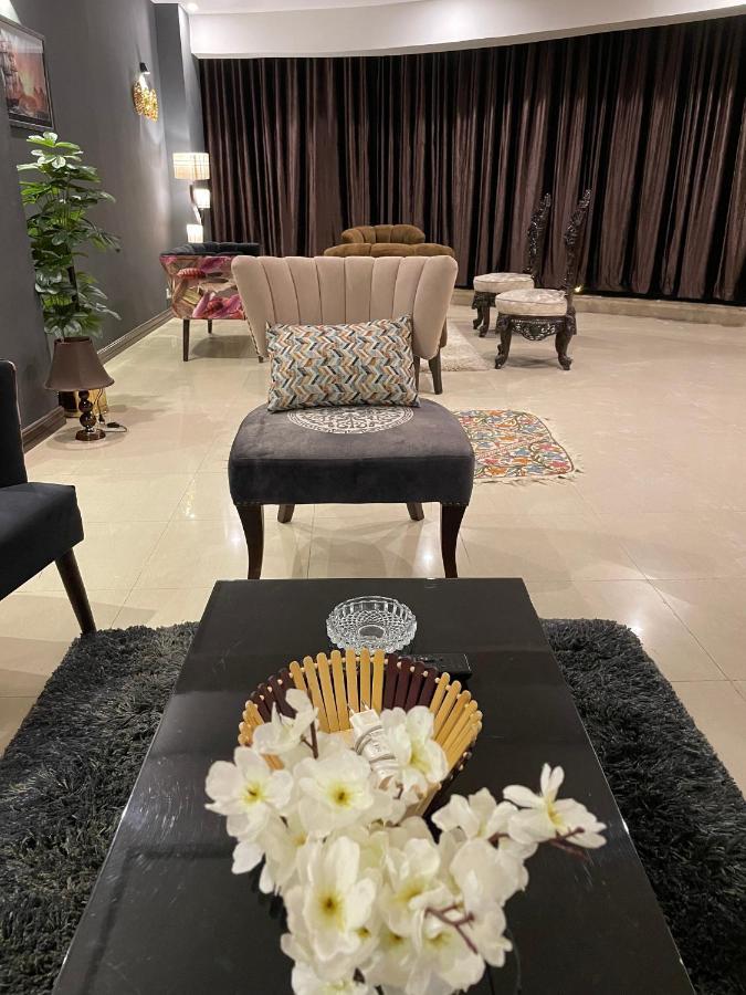 Freddy'S Luxury Family Apartments Исламабад Экстерьер фото